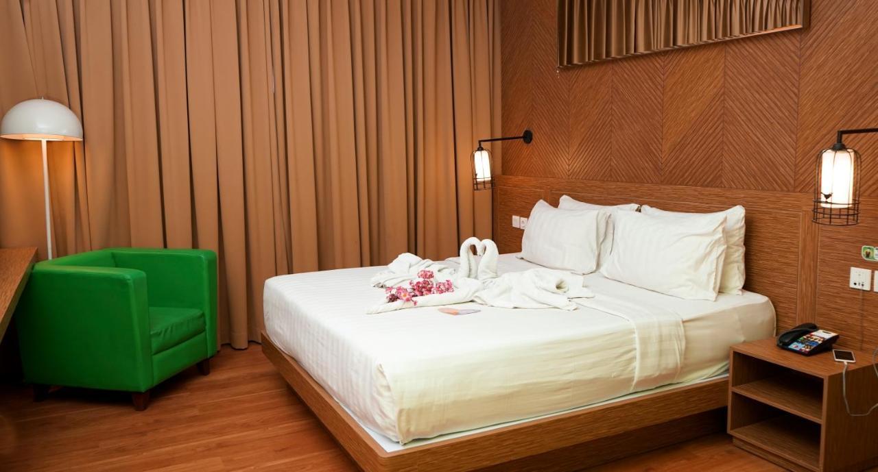 Maxonehotels.Com At Vivo Palembang Exterior foto