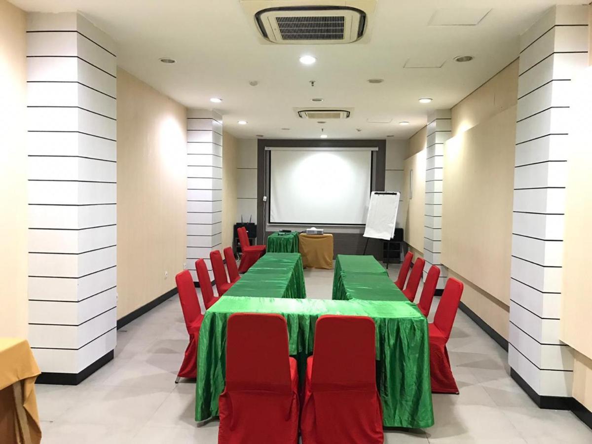Maxonehotels.Com At Vivo Palembang Exterior foto